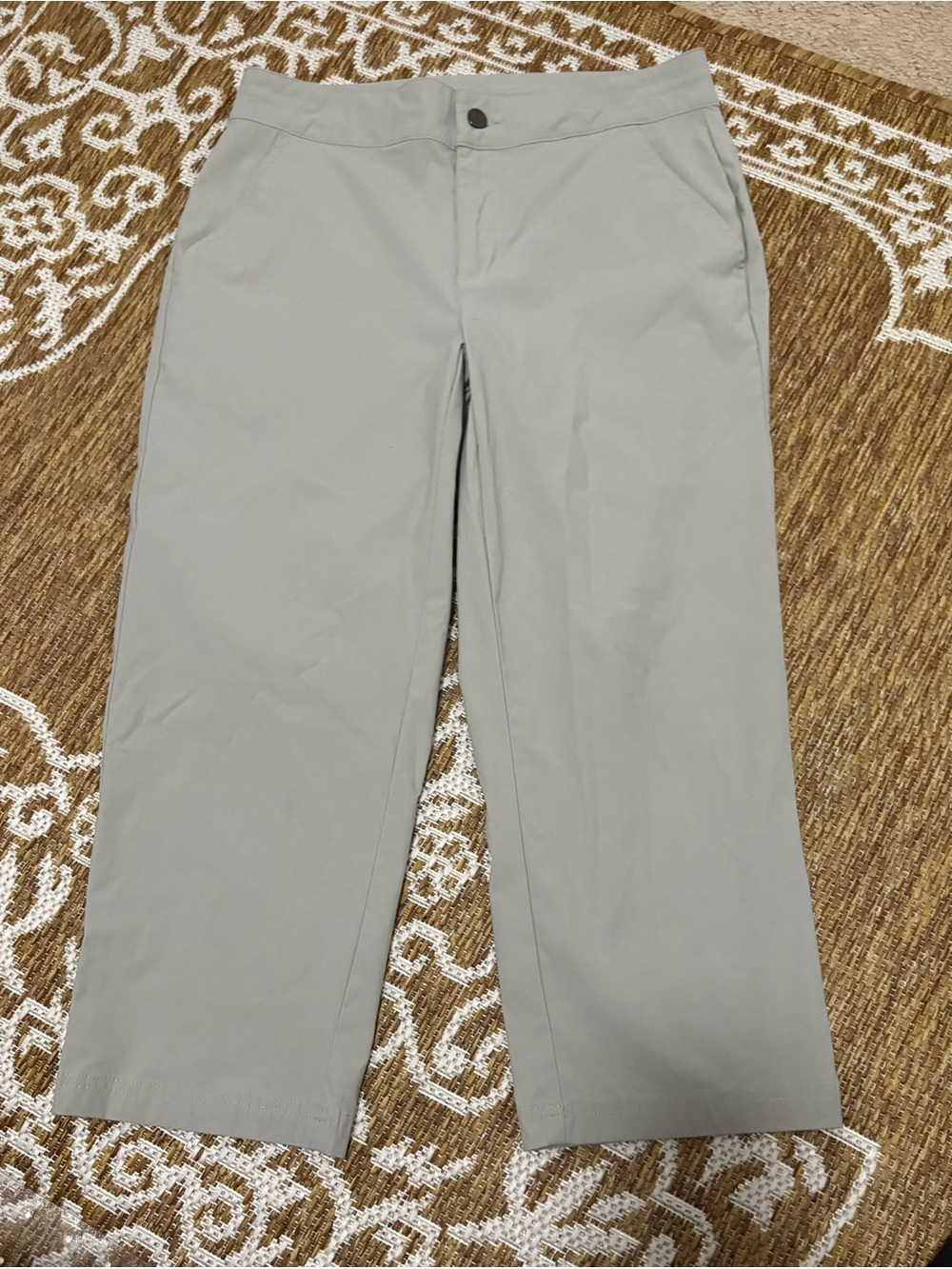 Columbia womens gray cropped capri pants light gray size 8 inside waist tie